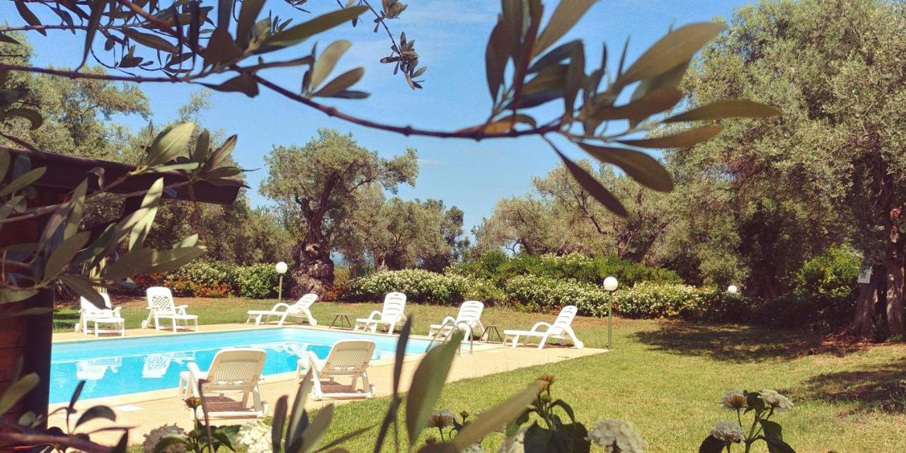 La Piana Degli Ulivi Bed & Breakfast Rossano Exterior photo